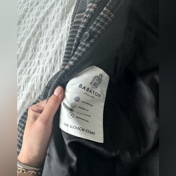 Aritzia Babaton Slouch Coat in size 2/M - Picture 5 of 5